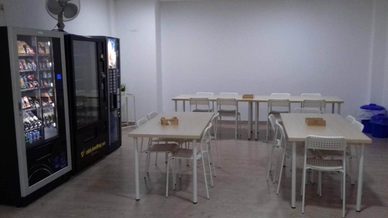 Albergue O Trisquel O Pedrouzo Ngoại thất bức ảnh