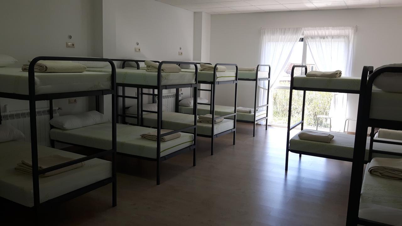 Albergue O Trisquel O Pedrouzo Ngoại thất bức ảnh