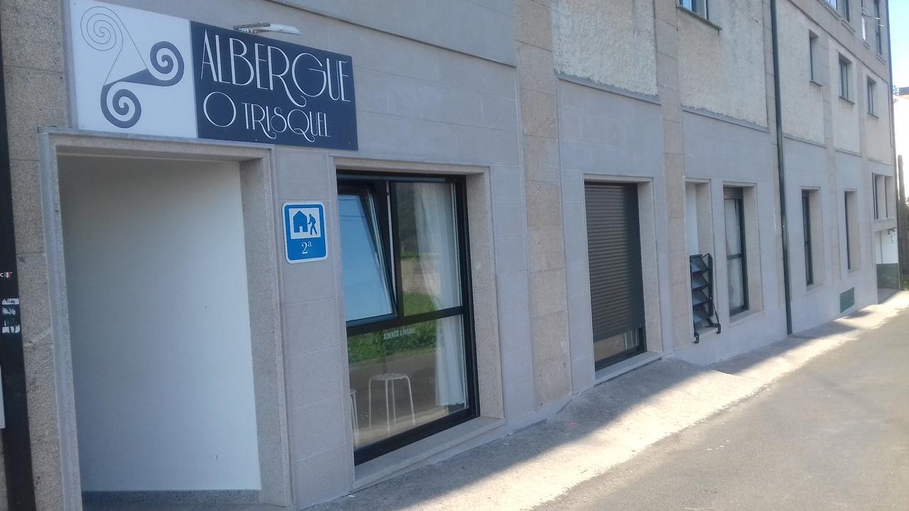 Albergue O Trisquel O Pedrouzo Ngoại thất bức ảnh